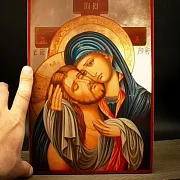 Деревянная икона Богоматери "Не рыдай Мене, Мати" — красивый подарок — фотография 1