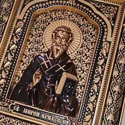 Икона резная Мирон Критский — фотография 6
