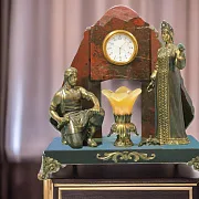 Часы «Каменный цветок» с яшмой, долеритом и селенитом — фотография 1