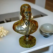 Бюст «Шойгу С.К.» из бронзы — фотография 1