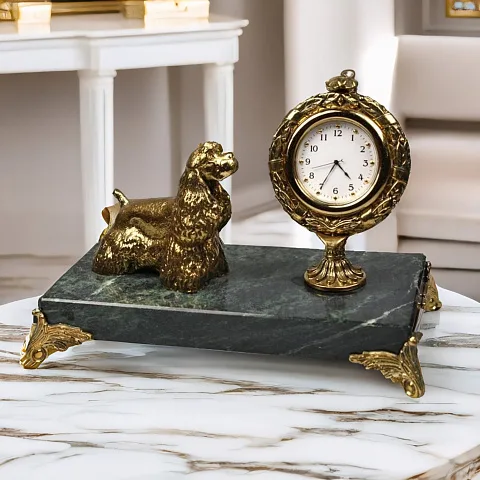 Подарочные часы «Элина» с фигурой собаки