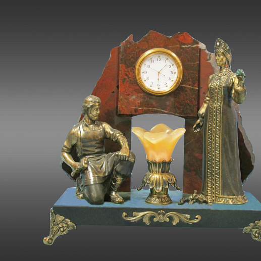 Часы сувенирные настольные